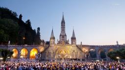 Lourdes & le tourisme religieux